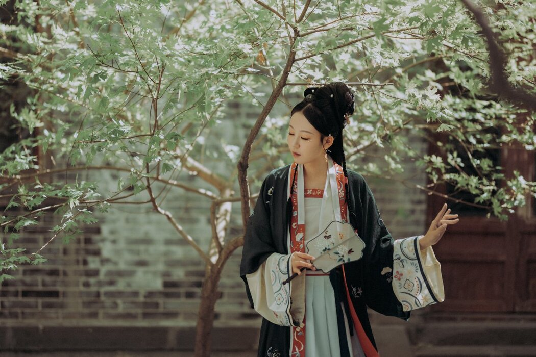 YiTuYu艺图语 Vol.336 Qian Qian