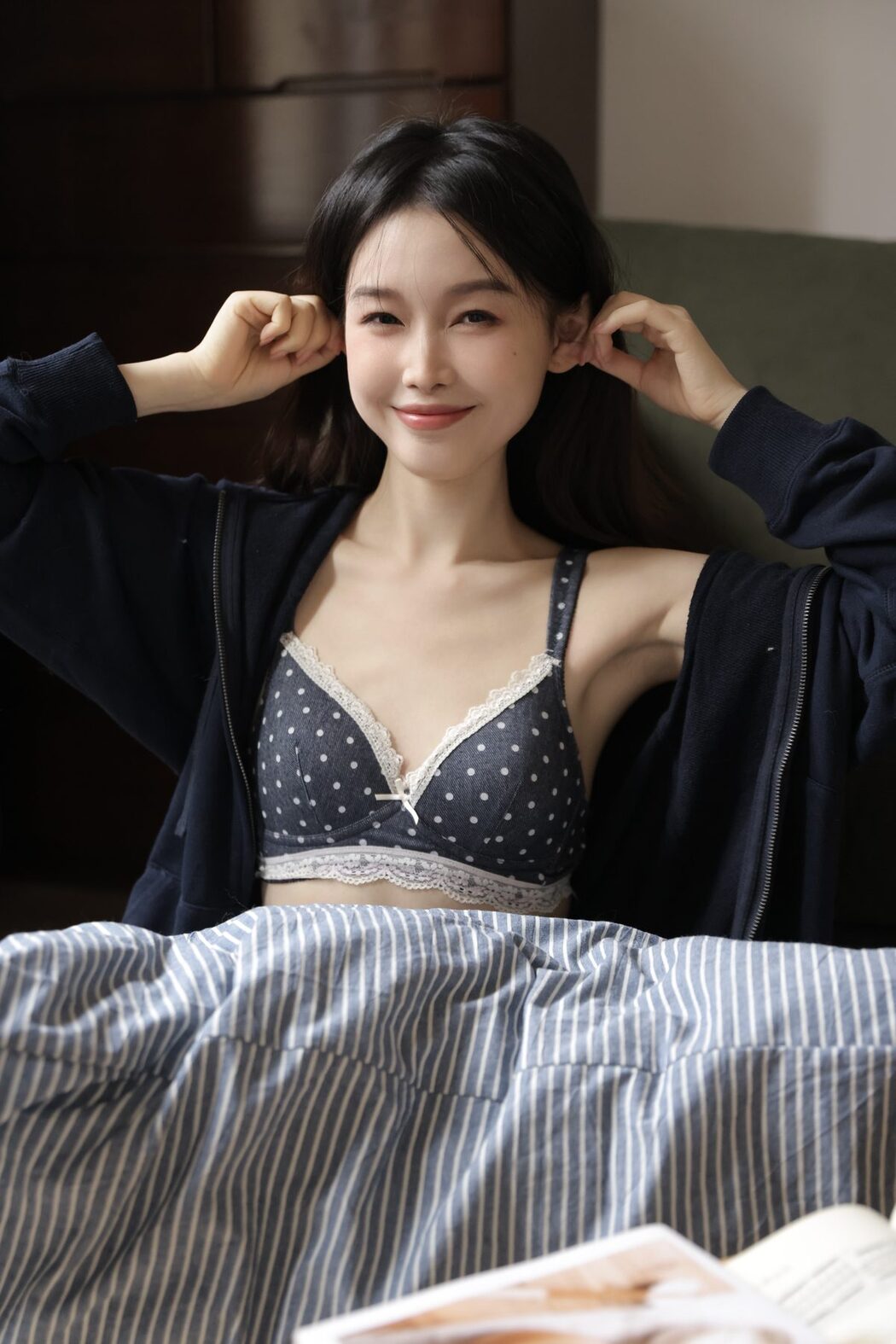 YiTuYu艺图语 Vol.3354 A Miao de Fan Fan