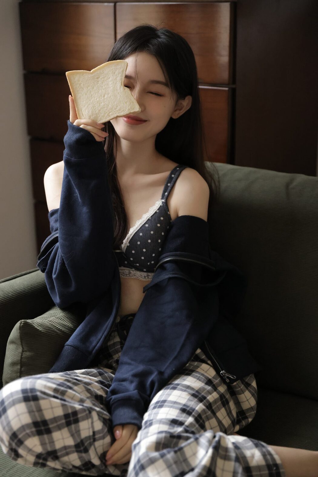 YiTuYu艺图语 Vol.3354 A Miao de Fan Fan