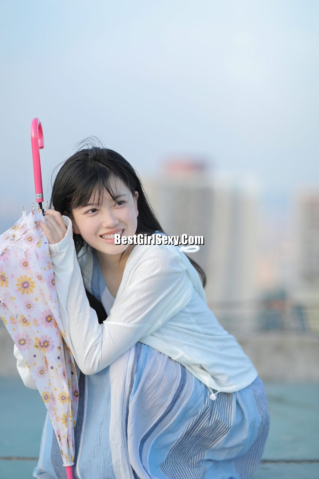 YiTuYu艺图语 Vol.3376 Qiu Yang Yi He