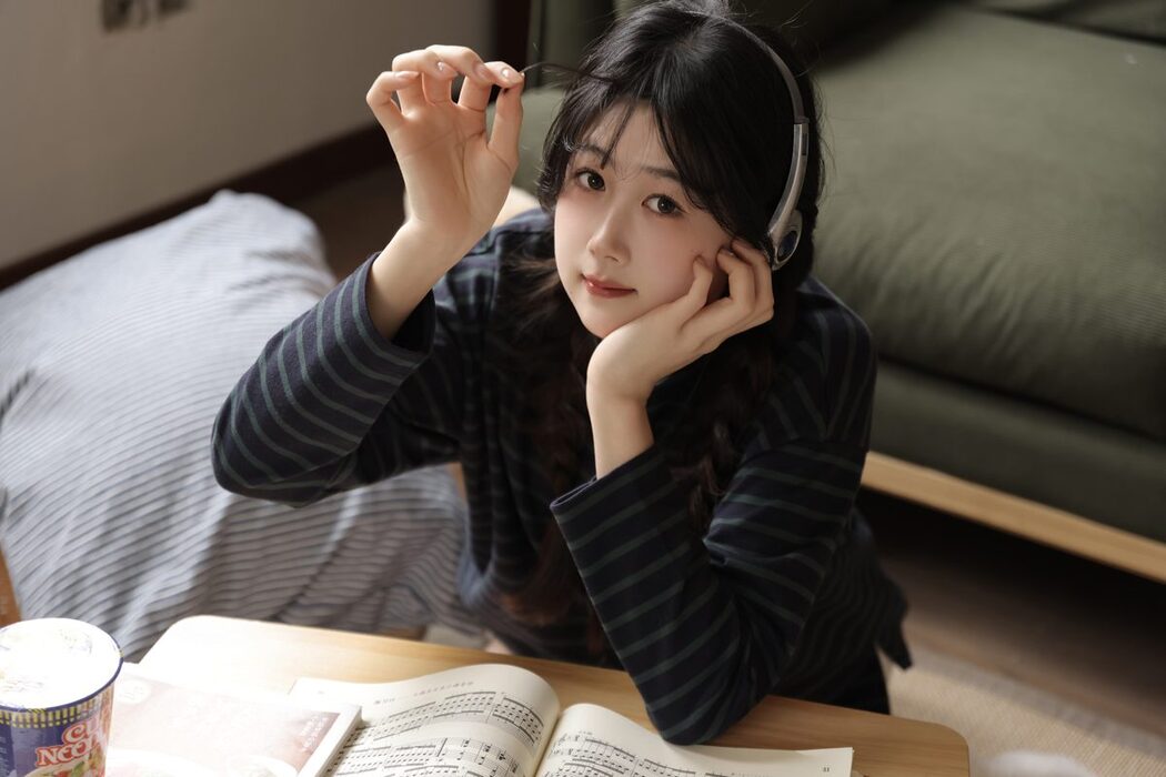 YiTuYu艺图语 Vol.3370 Nian Jiang