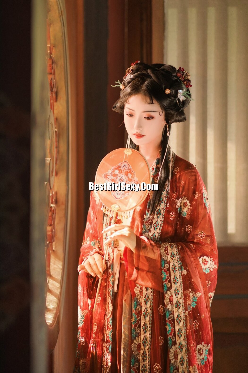 YiTuYu艺图语 Vol.3338 Rou Du Du De Xiao Hai Teng