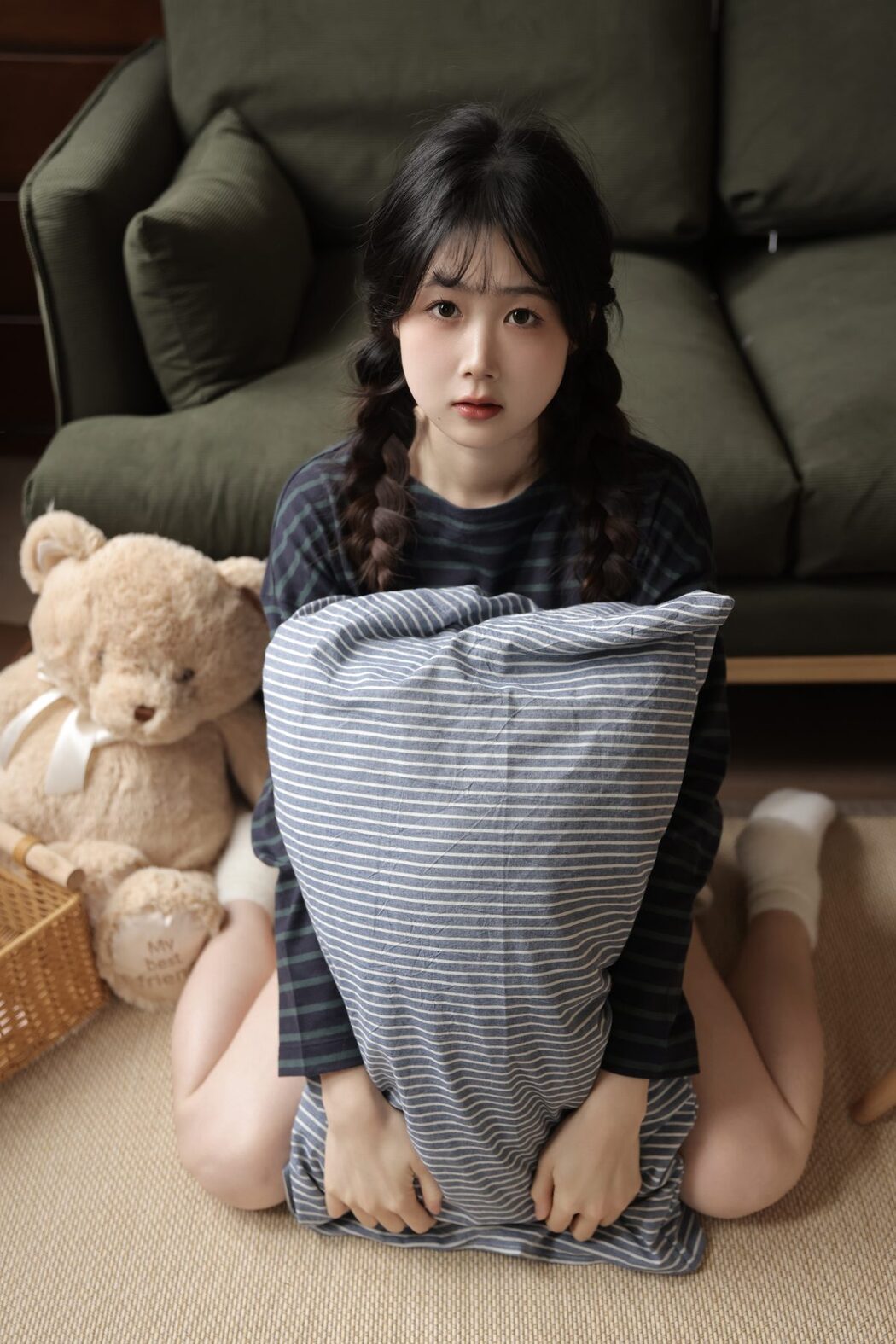 YiTuYu艺图语 Vol.3370 Nian Jiang