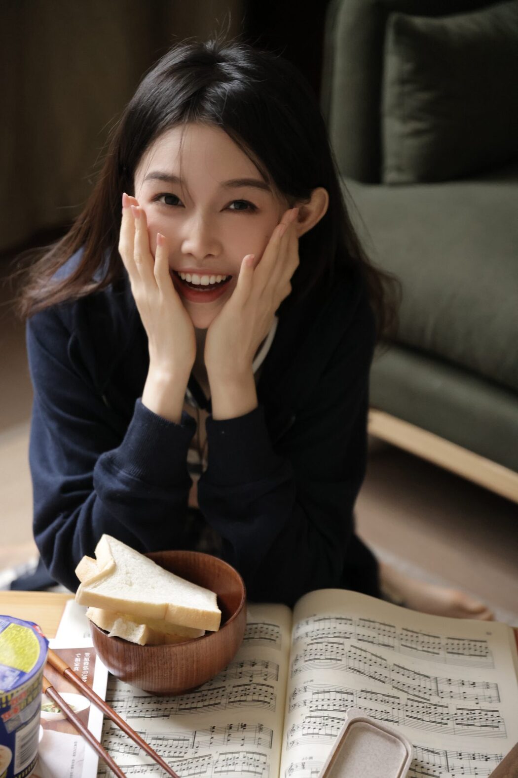 YiTuYu艺图语 Vol.3354 A Miao de Fan Fan