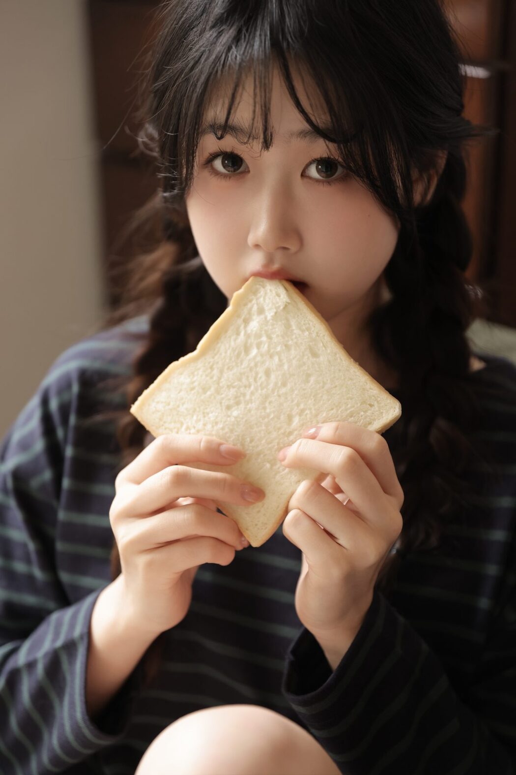 YiTuYu艺图语 Vol.3370 Nian Jiang