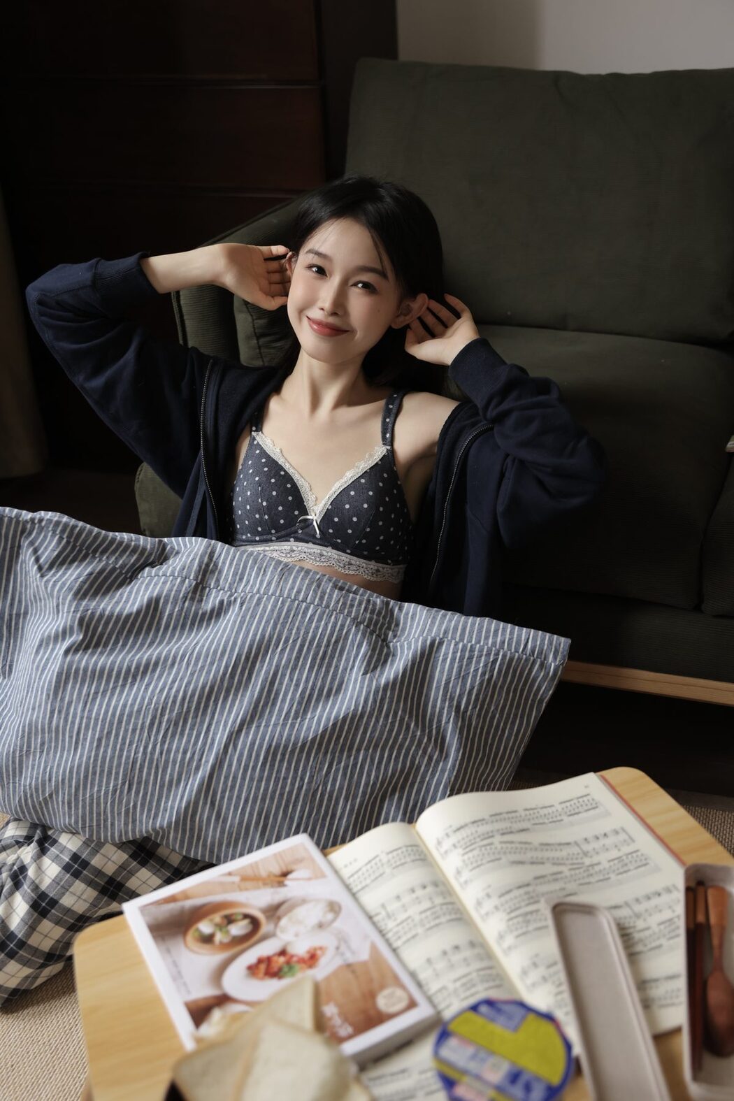 YiTuYu艺图语 Vol.3354 A Miao de Fan Fan
