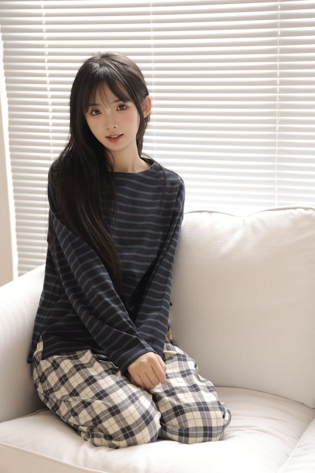 YiTuYu艺图语 Vol.3249 Li Li Zai W