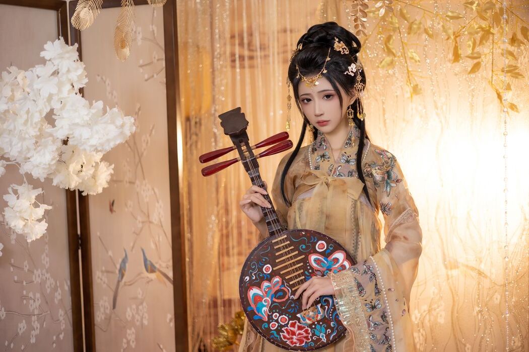 YiTuYu艺图语 Vol.3275 Qi Luo Sheng De Xiao Su Su