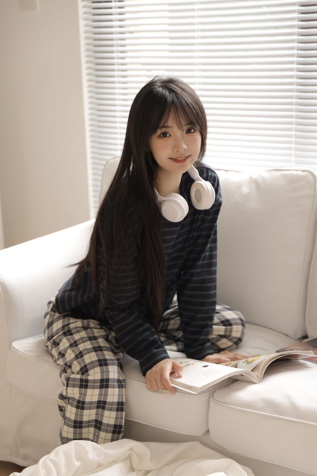 YiTuYu艺图语 Vol.3249 Li Li Zai W
