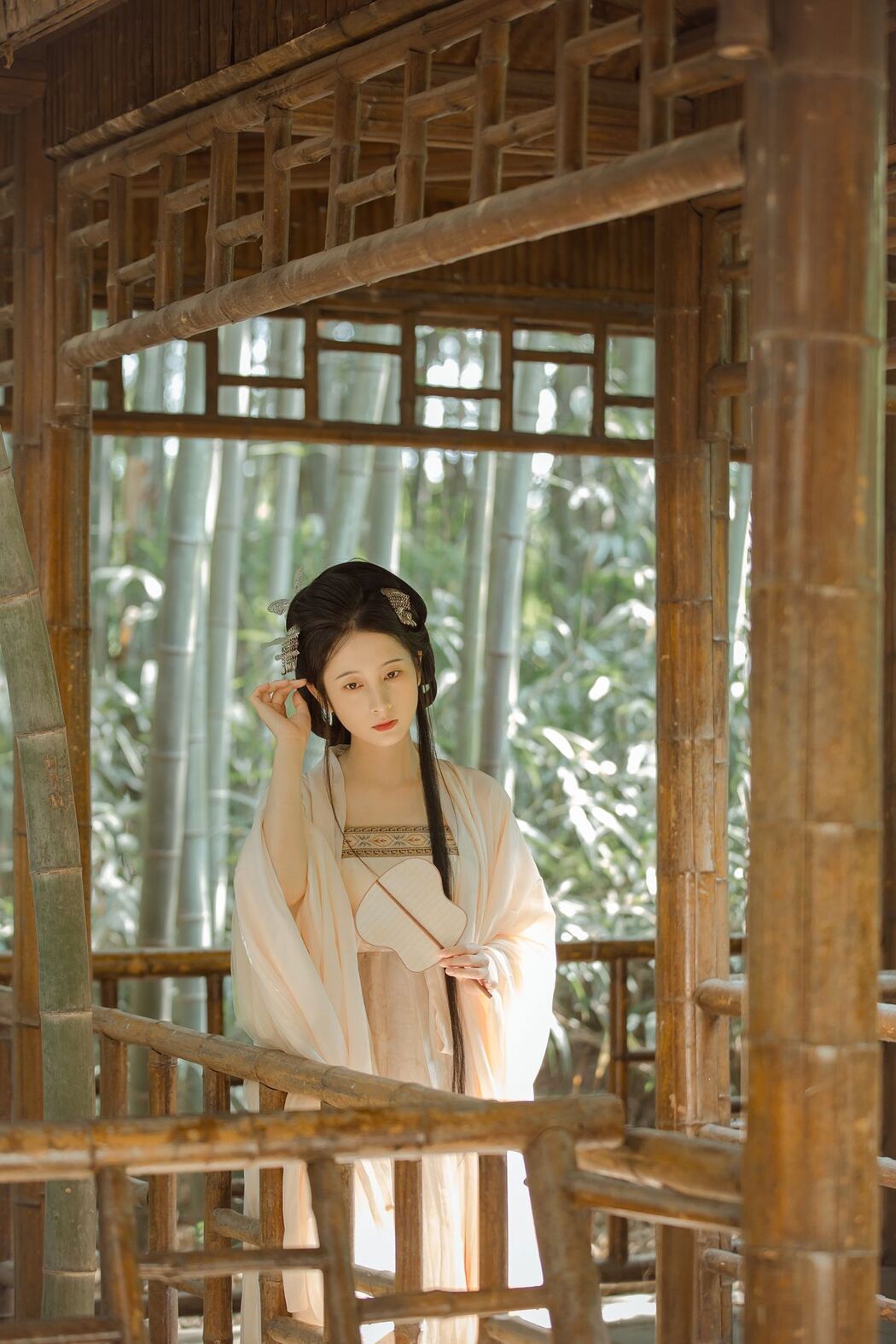 YiTuYu艺图语 Vol.3277 Wu Yue De San Hua Mao