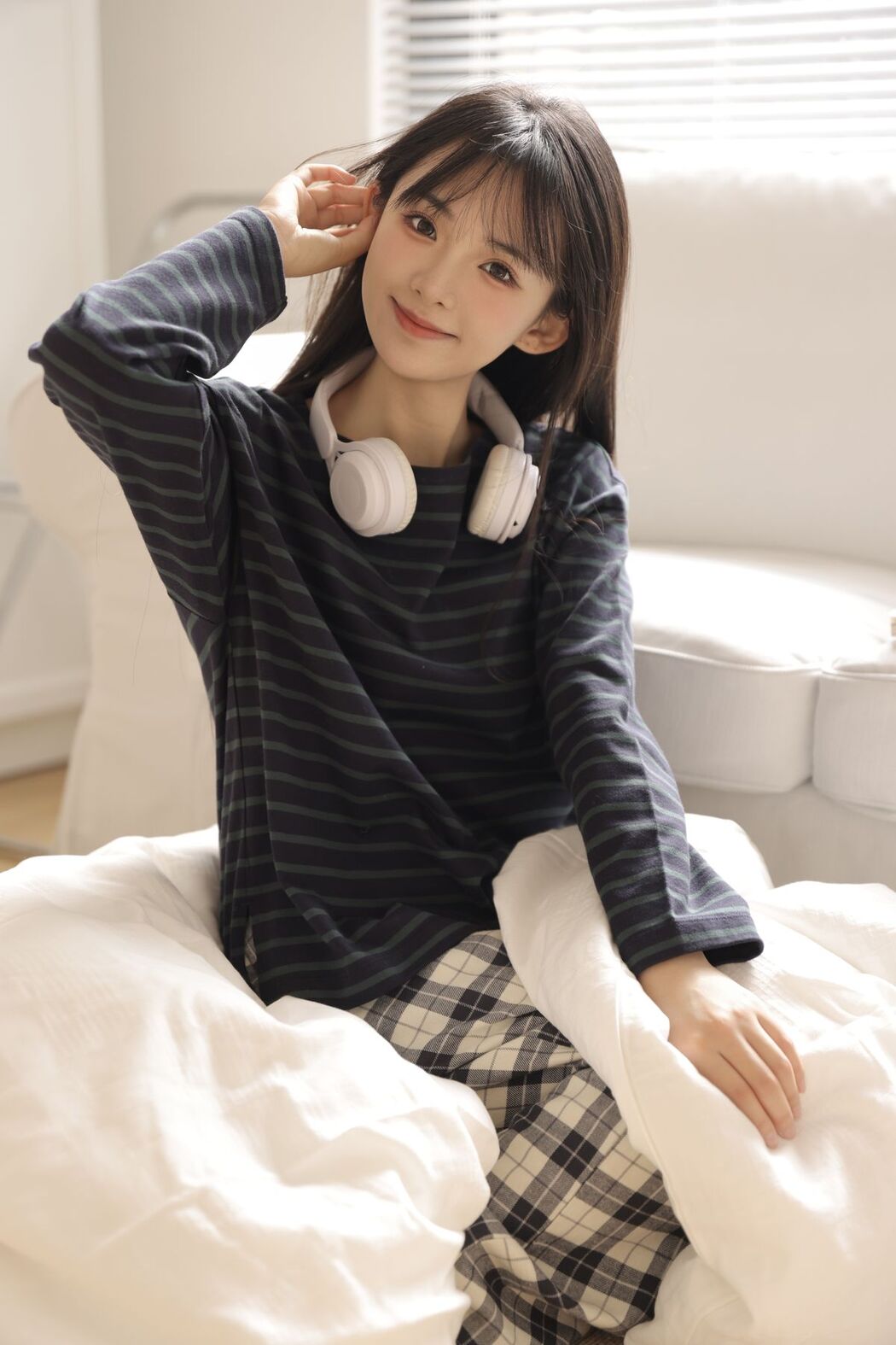 YiTuYu艺图语 Vol.3249 Li Li Zai W