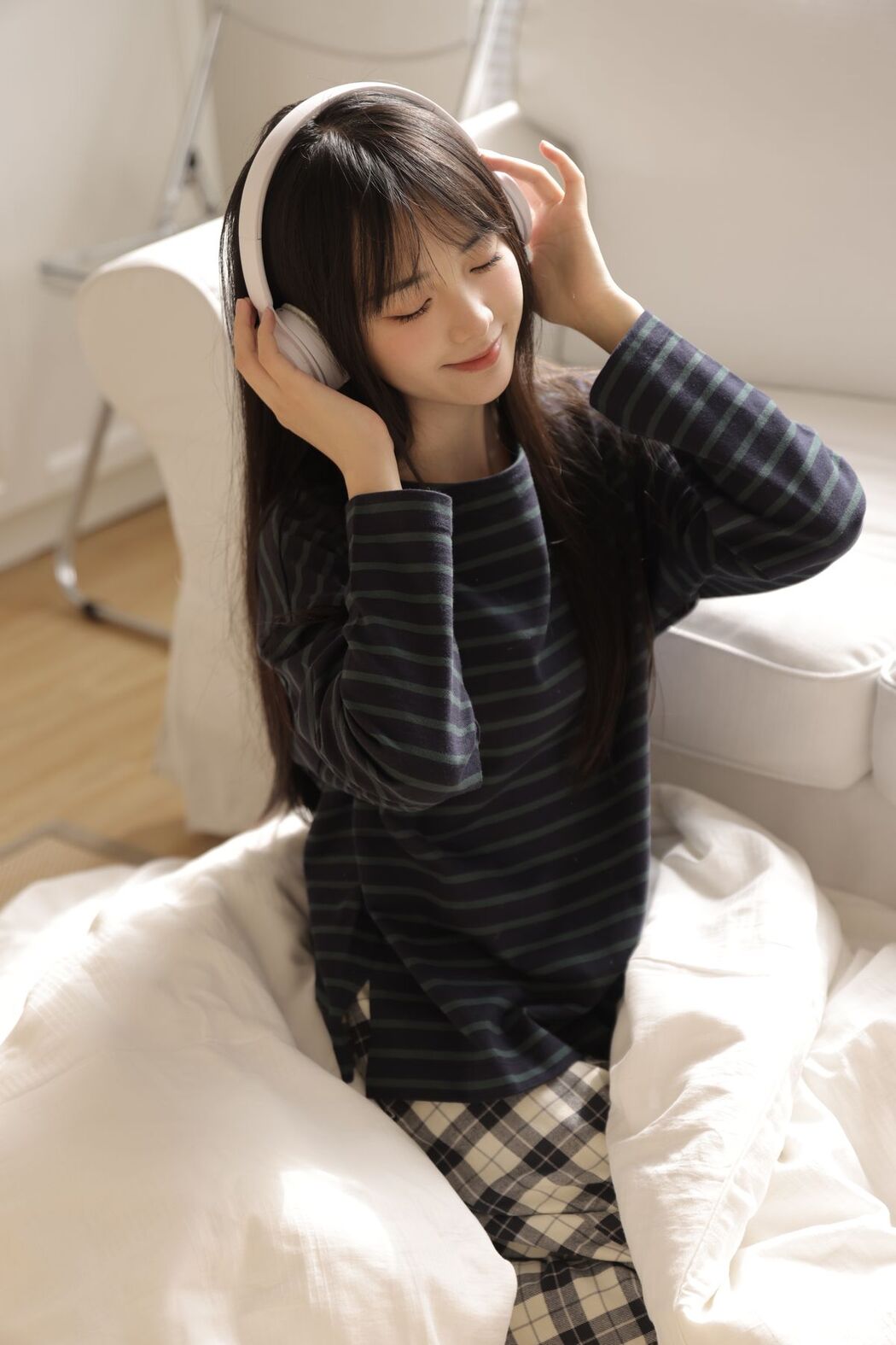 YiTuYu艺图语 Vol.3249 Li Li Zai W