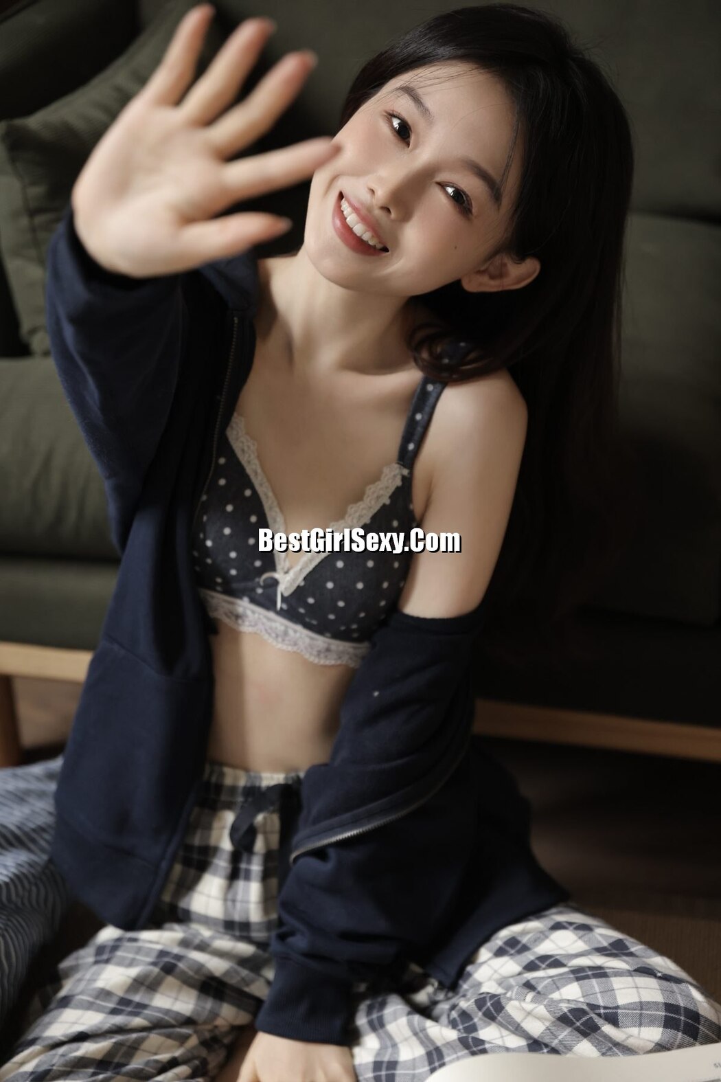 YiTuYu艺图语 Vol.3354 A Miao de Fan Fan