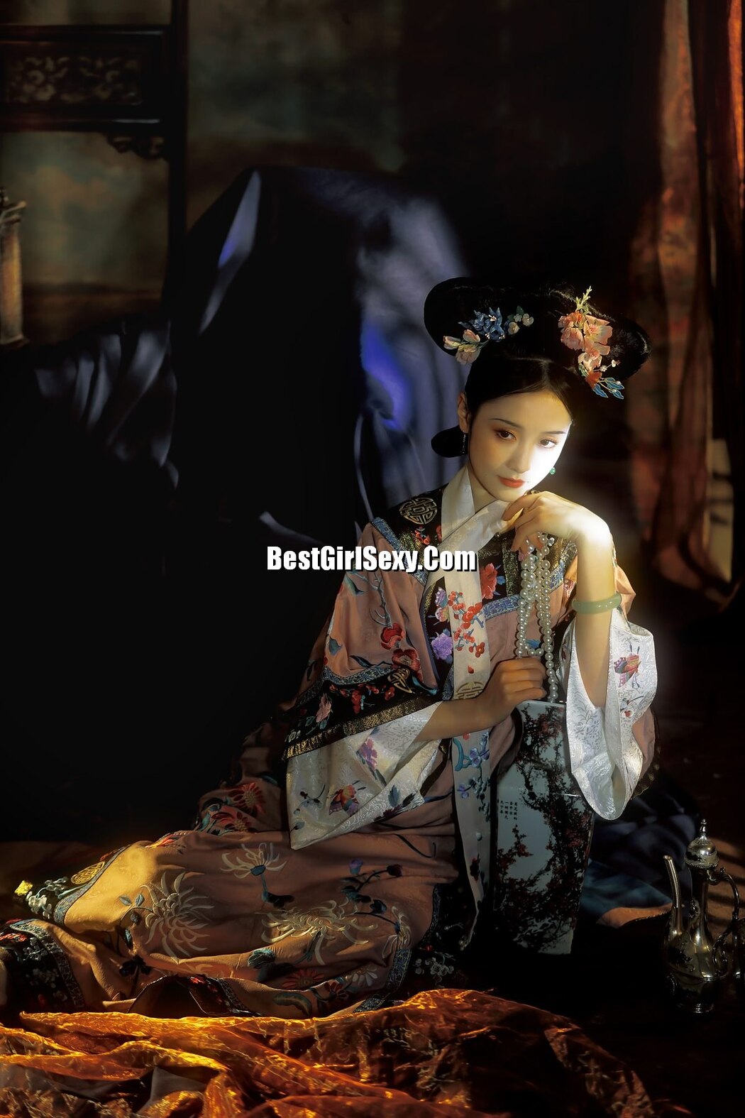 YiTuYu艺图语 Vol.3366 Lliyaning