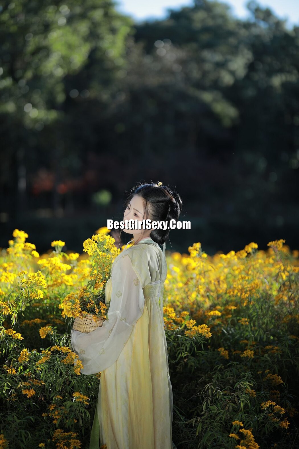 YiTuYu艺图语 Vol.3343 Xiao E Jiang Jiang Jiang