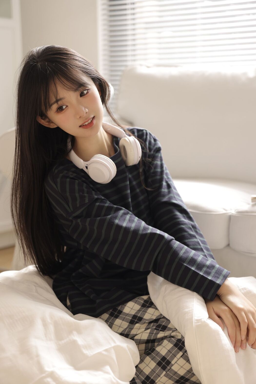 YiTuYu艺图语 Vol.3249 Li Li Zai W