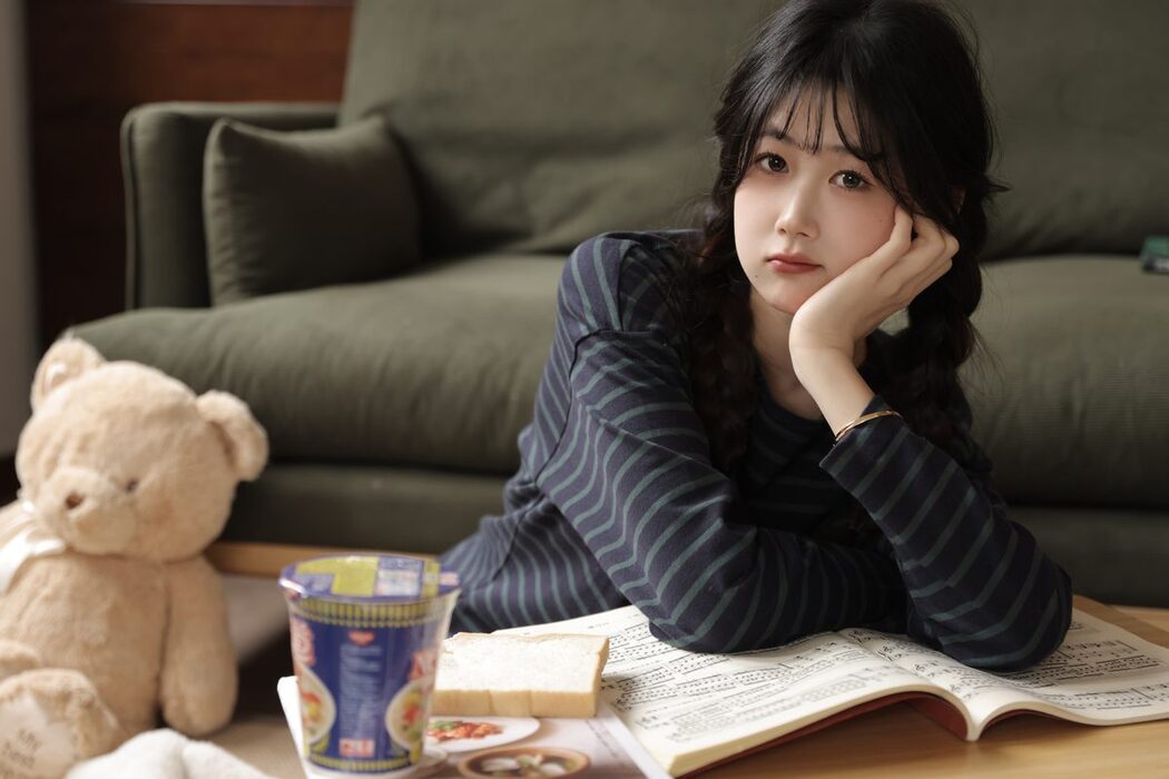 YiTuYu艺图语 Vol.3370 Nian Jiang