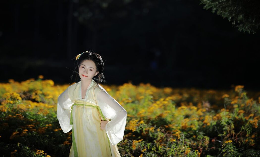 YiTuYu艺图语 Vol.3343 Xiao E Jiang Jiang Jiang