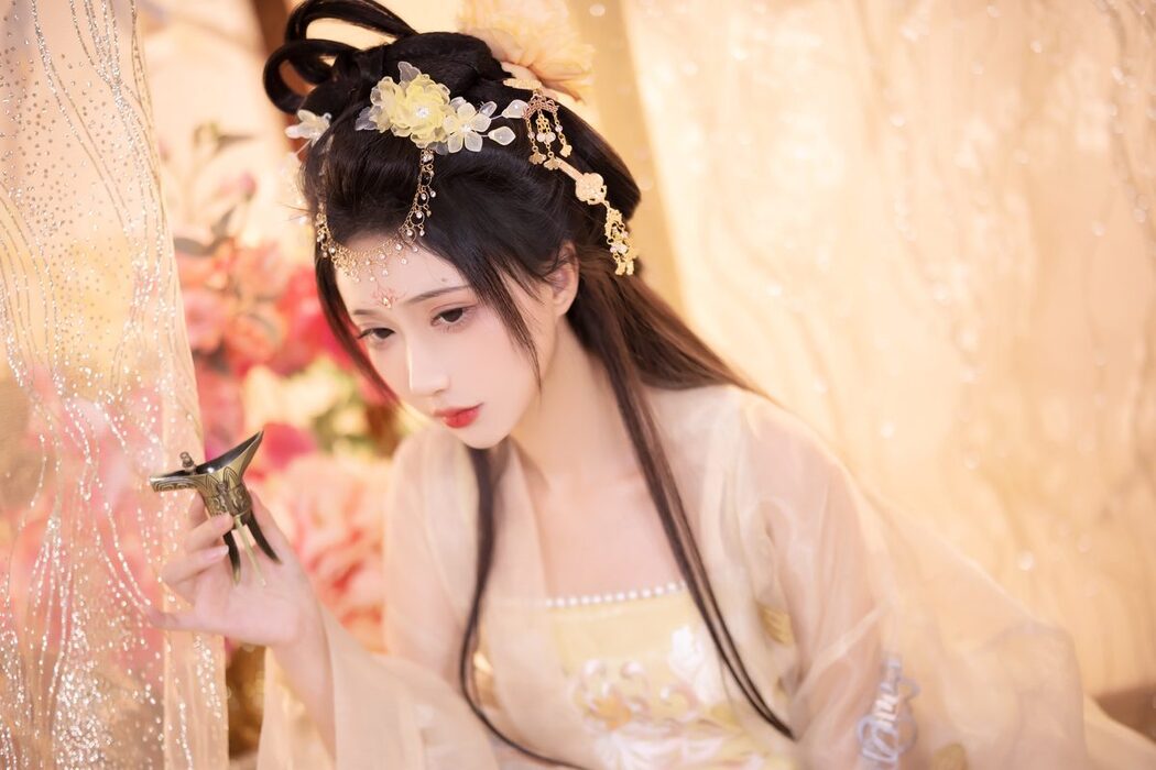 YiTuYu艺图语 Vol.3498 Qi Luo Sheng De Xiao Su Su