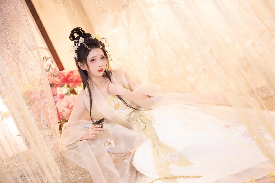 YiTuYu艺图语 Vol.3498 Qi Luo Sheng De Xiao Su Su