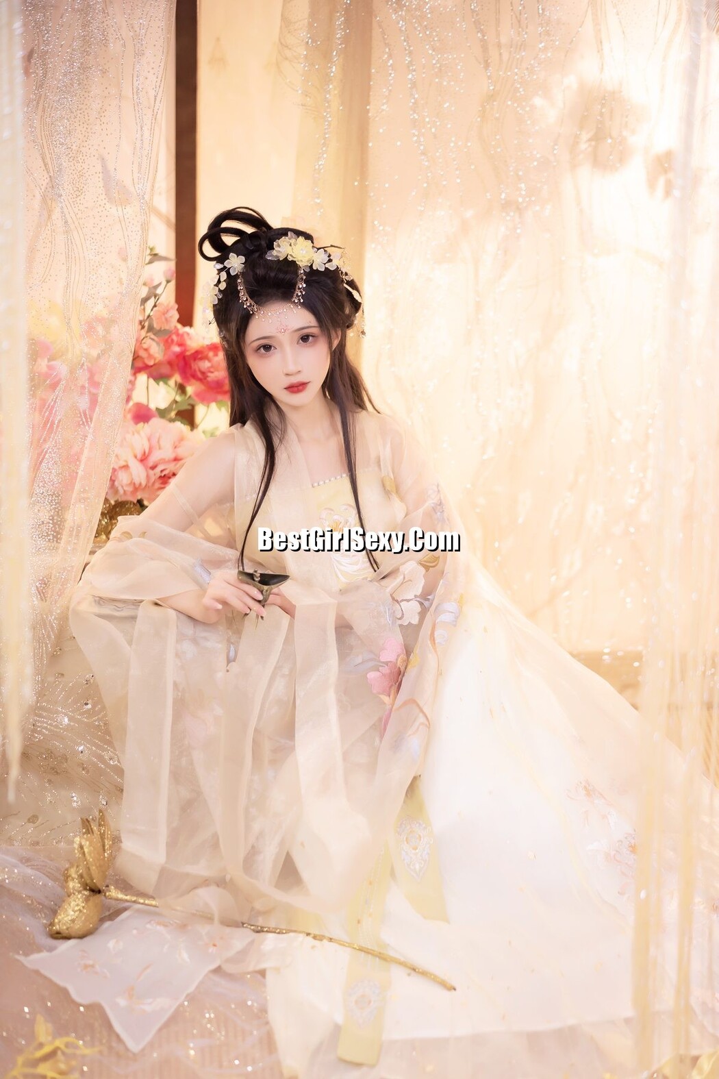 YiTuYu艺图语 Vol.3498 Qi Luo Sheng De Xiao Su Su