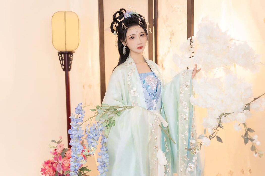YiTuYu艺图语 Vol.3445 Qi Luo Sheng De Xiao Su Su