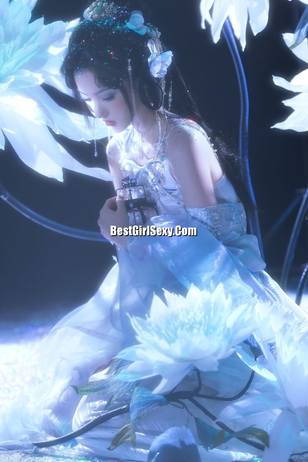 YiTuYu艺图语 Vol.3478 Tian Qing Hou De Ying Hua Hua