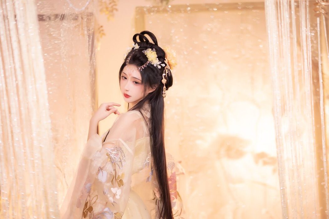 YiTuYu艺图语 Vol.3498 Qi Luo Sheng De Xiao Su Su