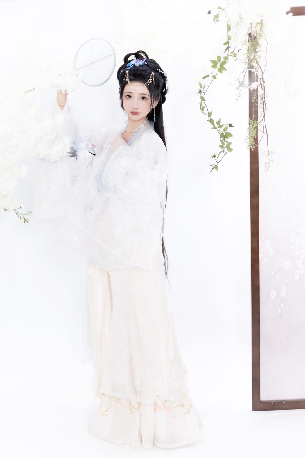 YiTuYu艺图语 Vol.3412 Qi Luo Sheng De Xiao Su Su