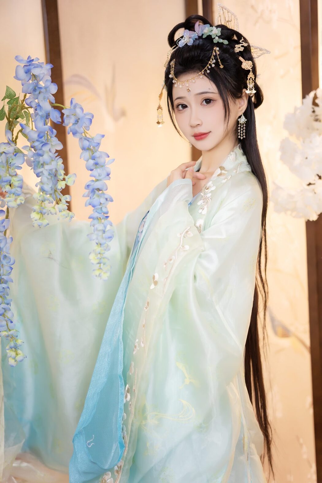 YiTuYu艺图语 Vol.3445 Qi Luo Sheng De Xiao Su Su