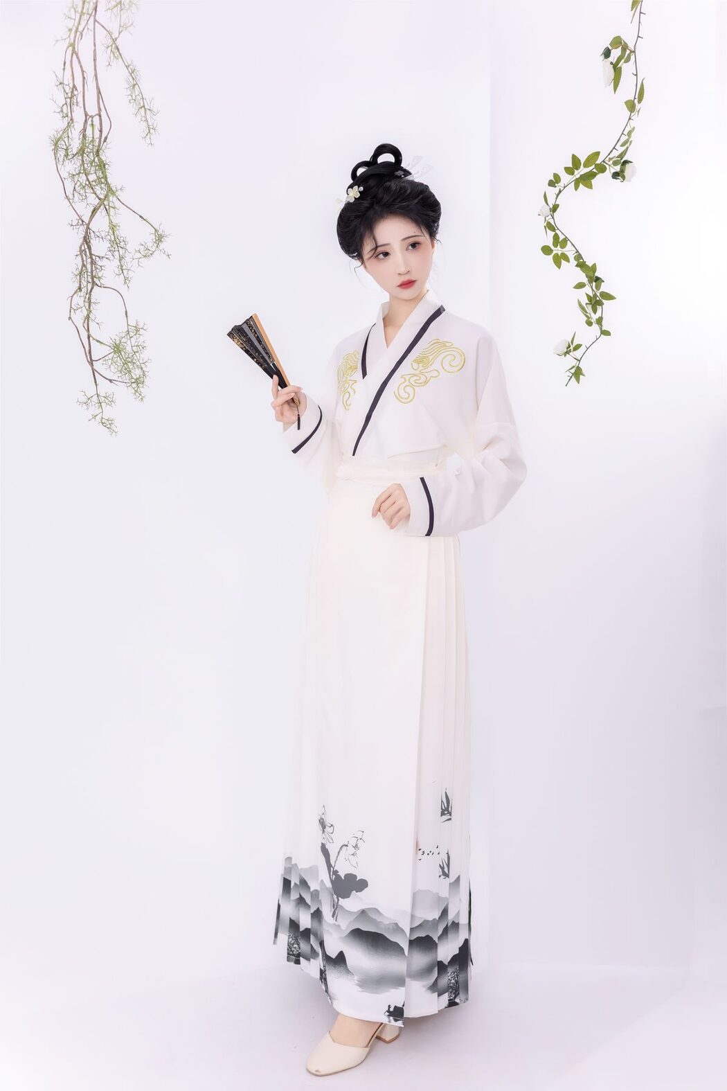 YiTuYu艺图语 Vol.3527 Qi Luo Sheng De Xiao Su Su