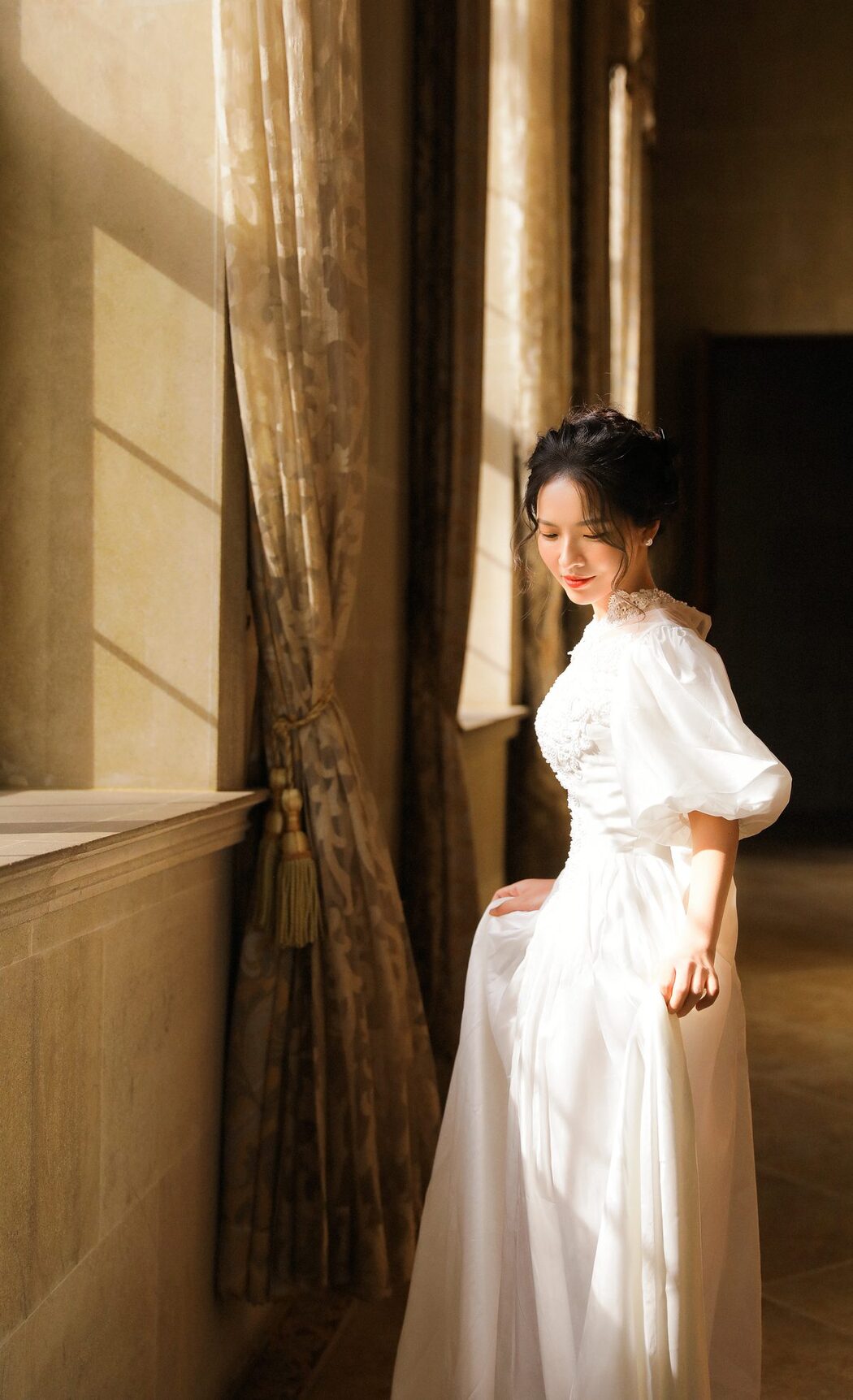 YiTuYu艺图语 Vol.3408 Xiao Xiao Chong Laura