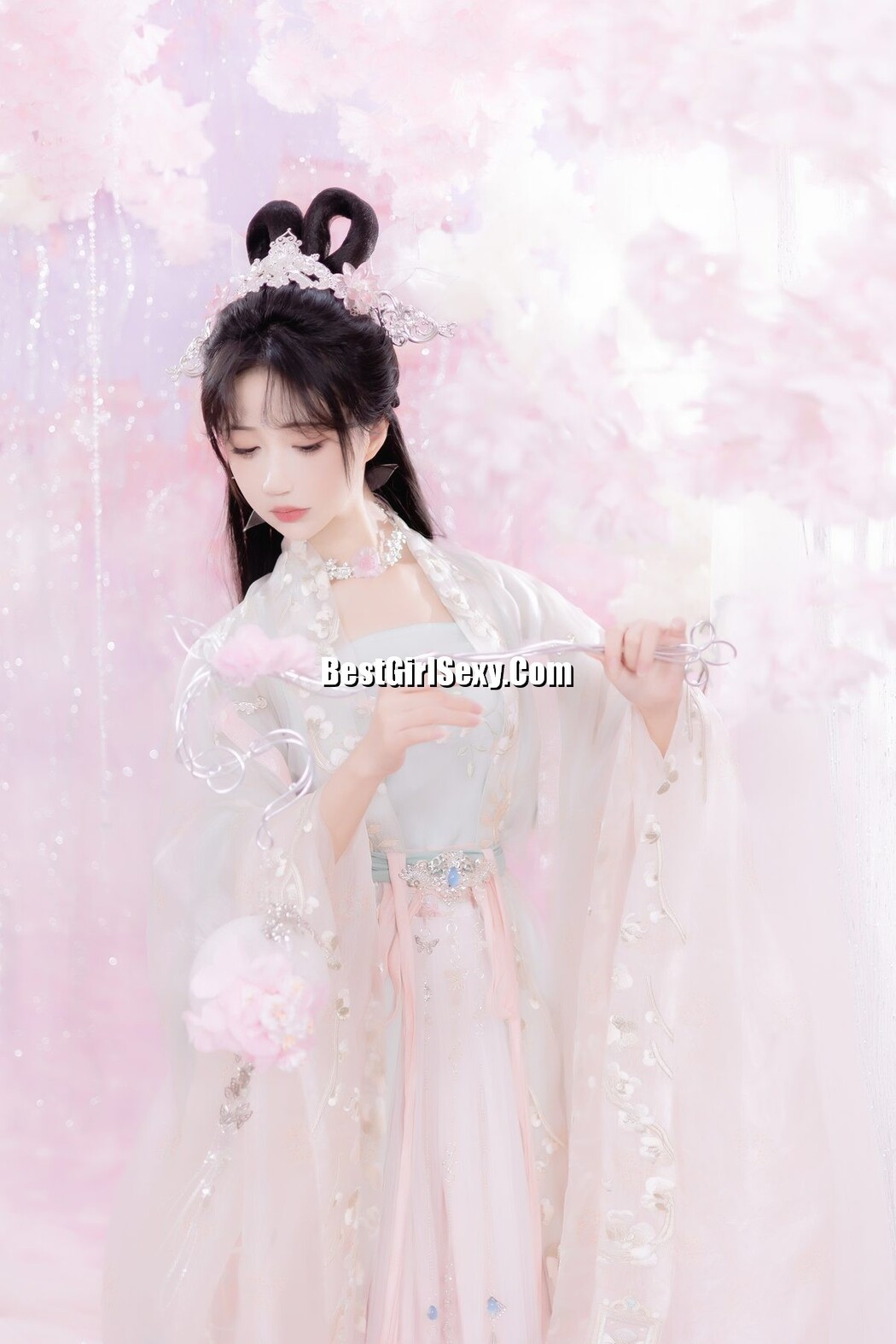 YiTuYu艺图语 Vol.3521 Qi Luo Sheng De Xiao Su Su
