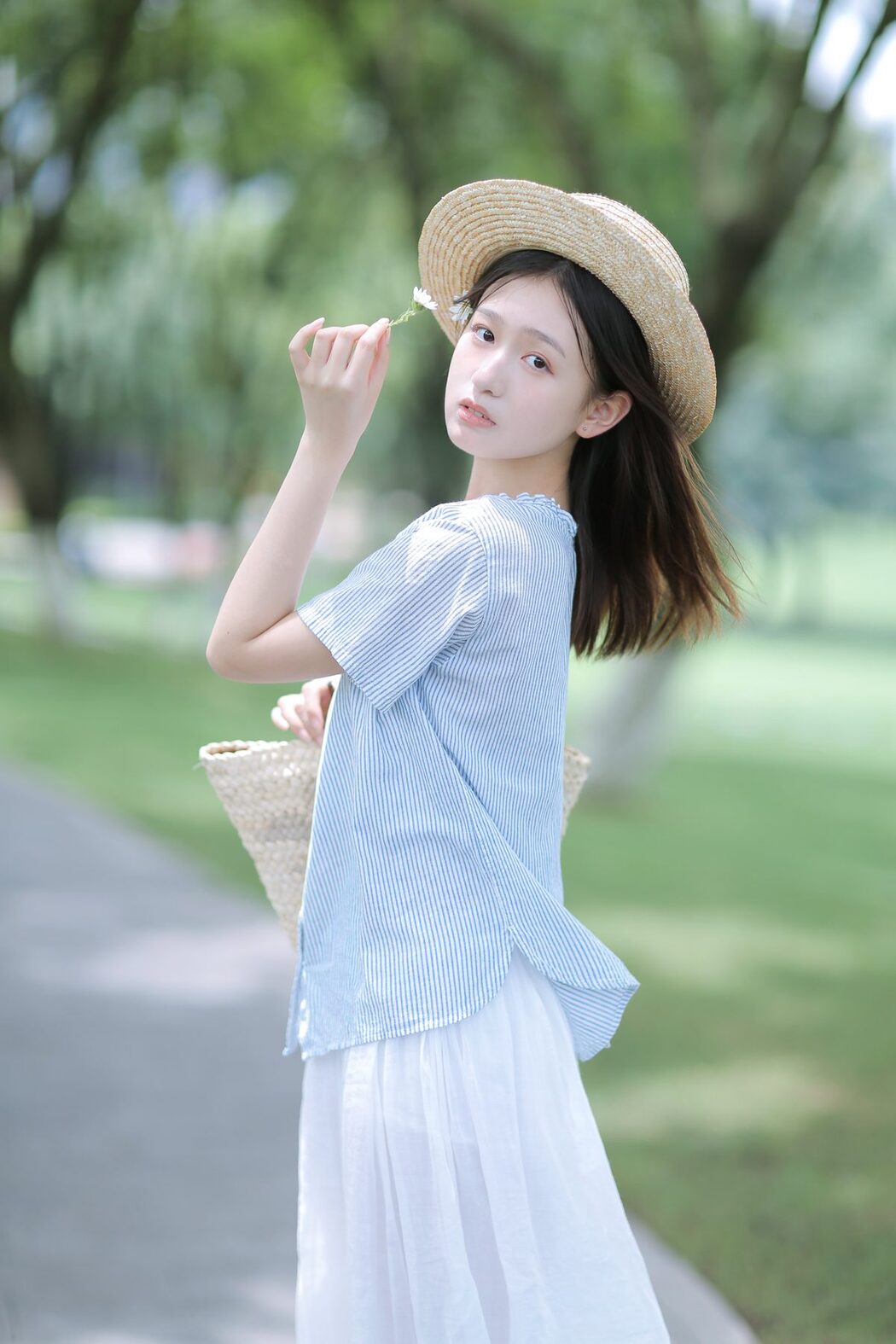 YiTuYu艺图语 Vol.3409 Rui Qiu De Kuai Le Ren Sheng