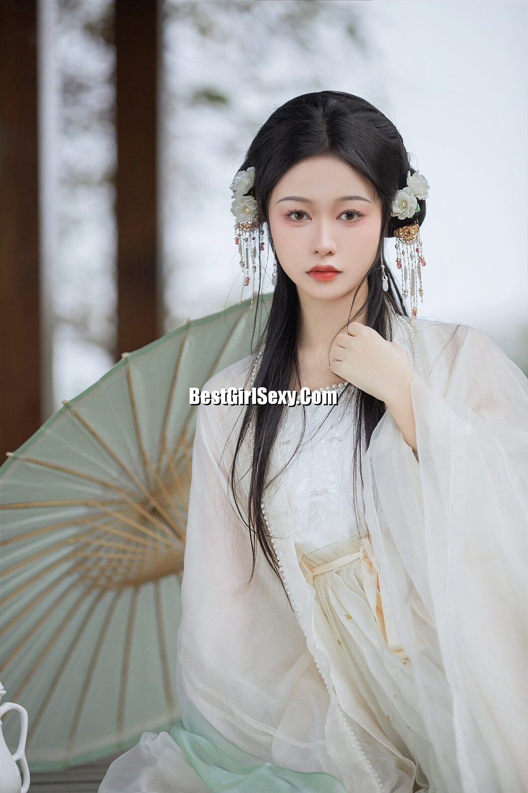 YiTuYu艺图语 Vol.3529 Li Yi Yi