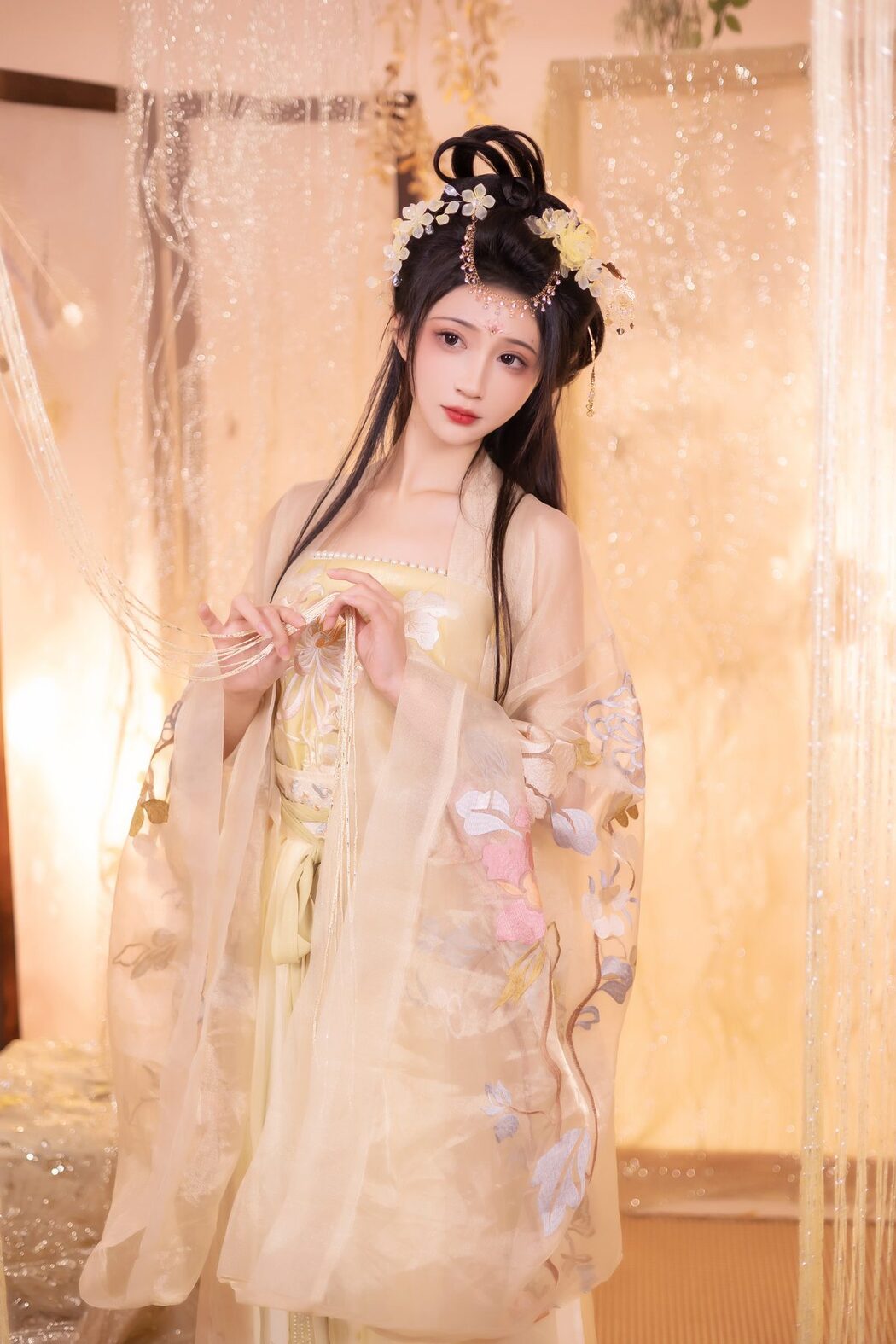 YiTuYu艺图语 Vol.3498 Qi Luo Sheng De Xiao Su Su