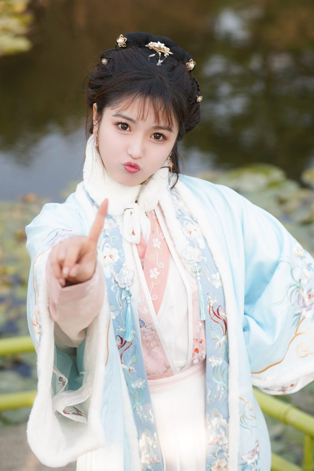 YiTuYu艺图语 Vol.3389 Zha Ji Bing Ke Le