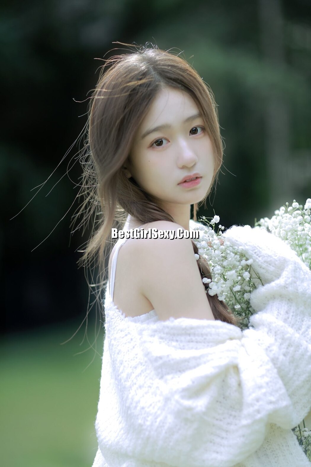 YiTuYu艺图语 Vol.3394 Rui Qiu De Kuai Le Ren Sheng