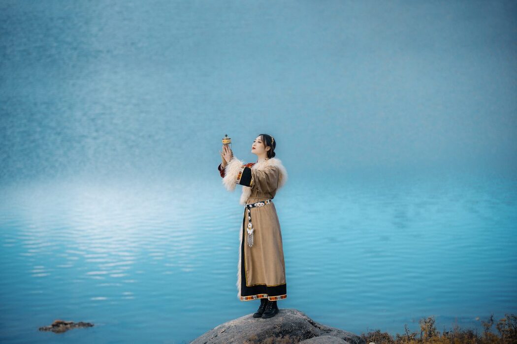 YiTuYu艺图语 Vol.3493 Liang Tiao Yu Bai Bai