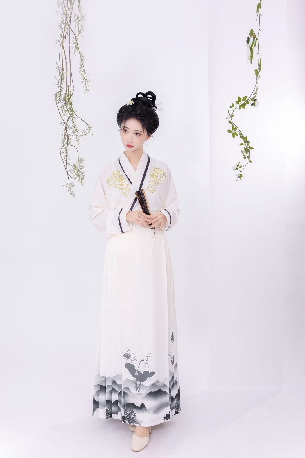YiTuYu艺图语 Vol.3527 Qi Luo Sheng De Xiao Su Su