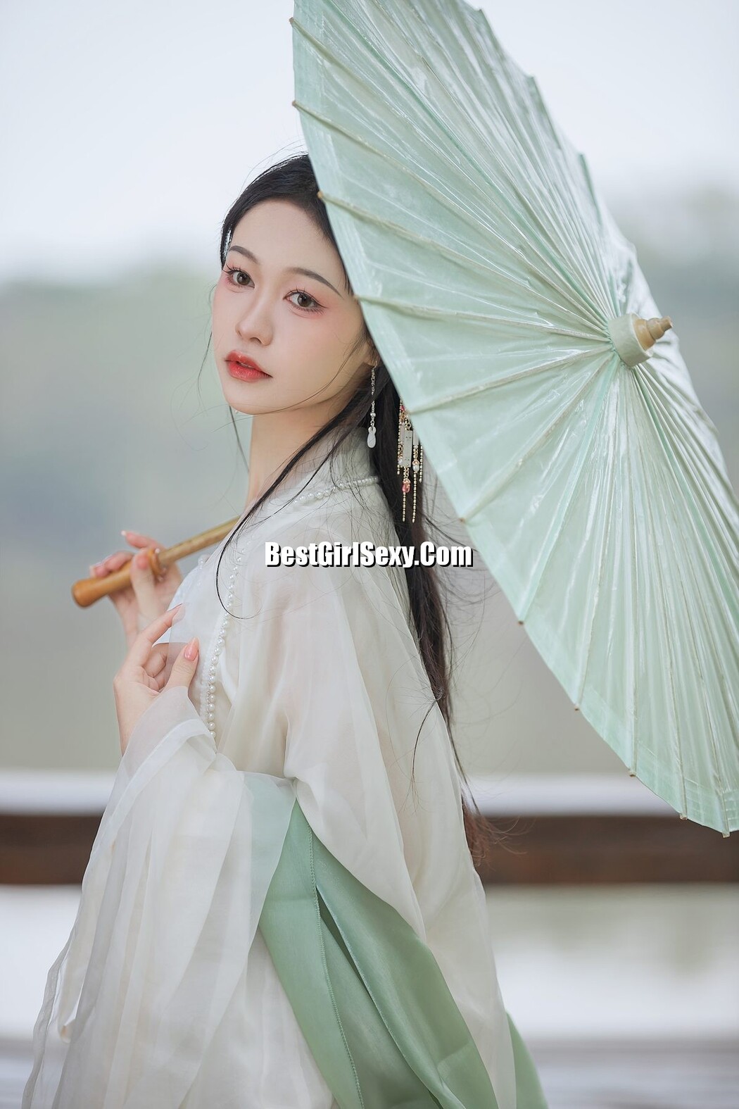 YiTuYu艺图语 Vol.3529 Li Yi Yi