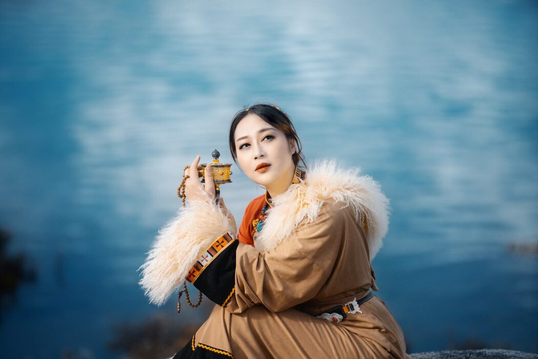 YiTuYu艺图语 Vol.3493 Liang Tiao Yu Bai Bai