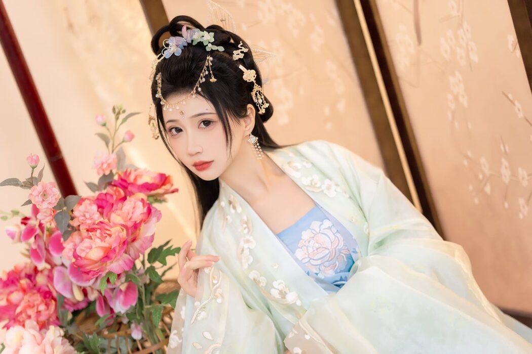 YiTuYu艺图语 Vol.3445 Qi Luo Sheng De Xiao Su Su