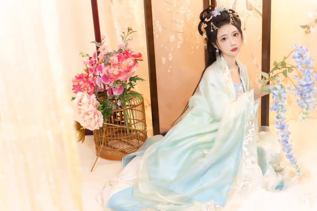 YiTuYu艺图语 Vol.3445 Qi Luo Sheng De Xiao Su Su