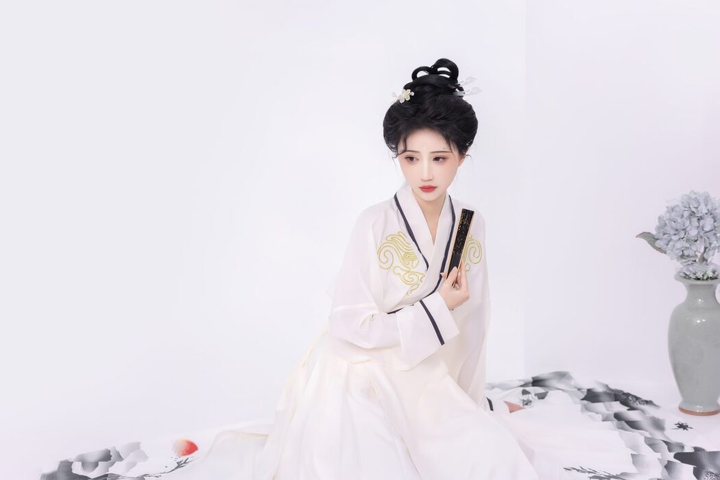 YiTuYu艺图语 Vol.3527 Qi Luo Sheng De Xiao Su Su