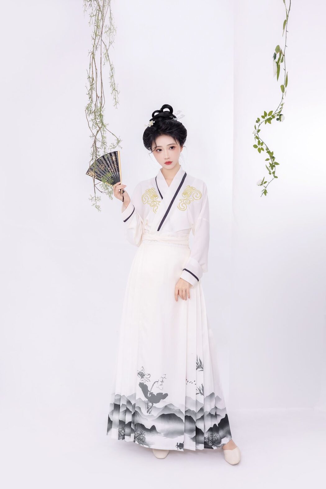 YiTuYu艺图语 Vol.3527 Qi Luo Sheng De Xiao Su Su