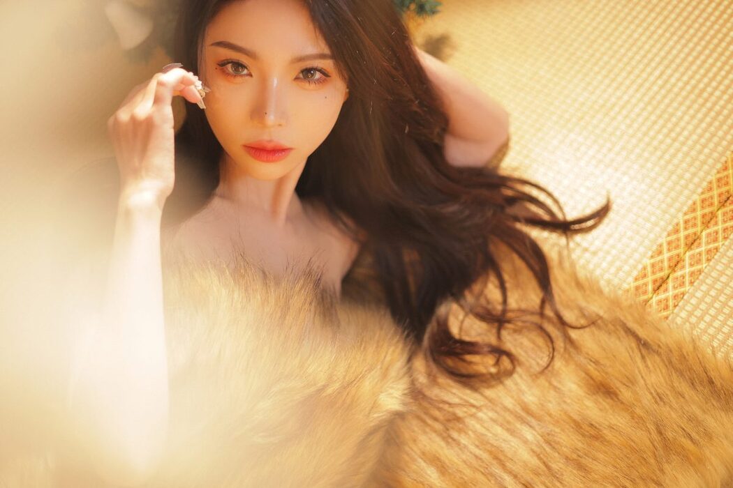 YiTuYu艺图语 Vol.3425 Rong Rong