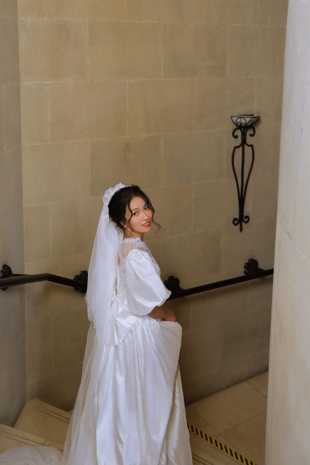 YiTuYu艺图语 Vol.3408 Xiao Xiao Chong Laura