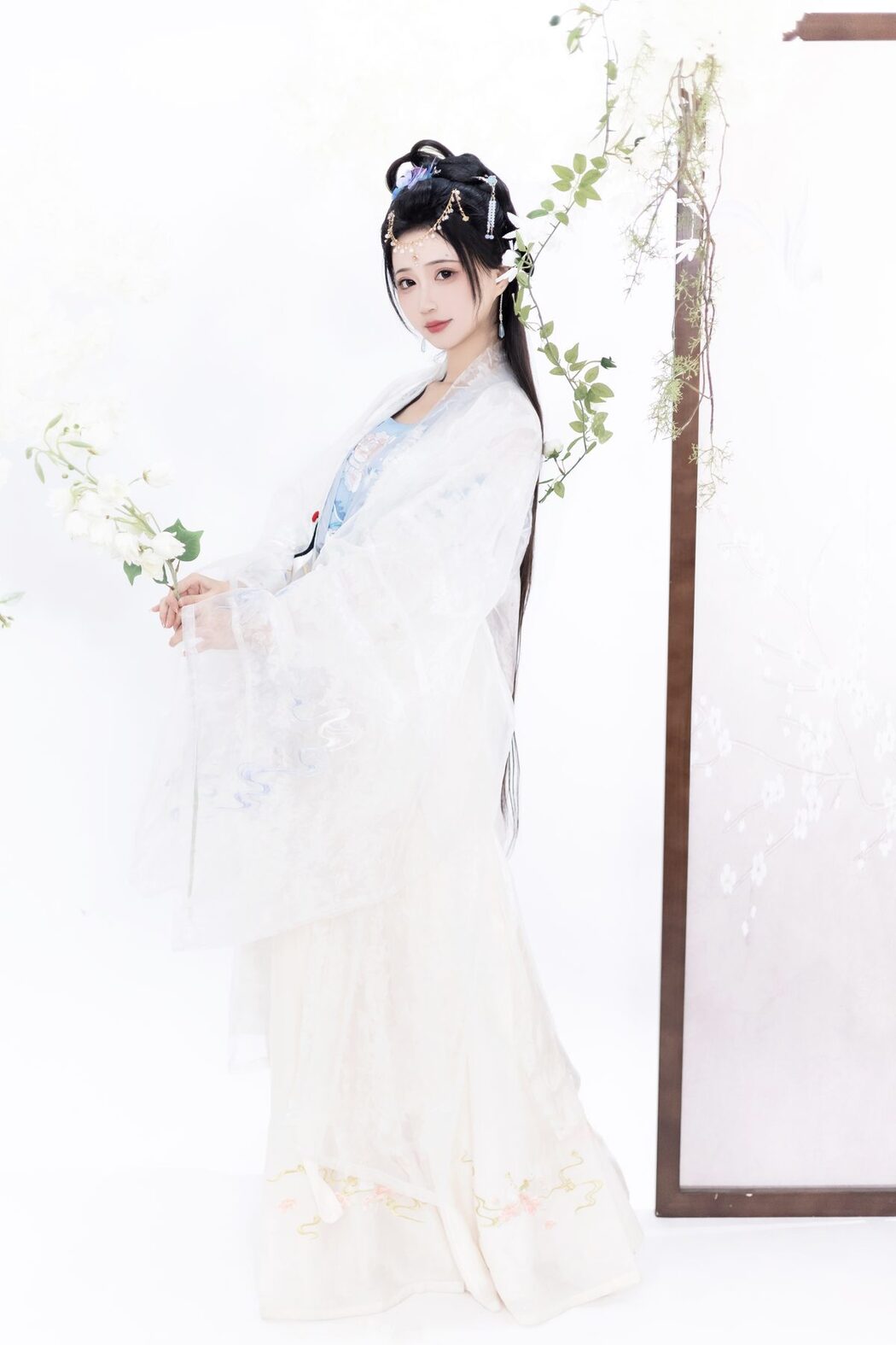 YiTuYu艺图语 Vol.3412 Qi Luo Sheng De Xiao Su Su