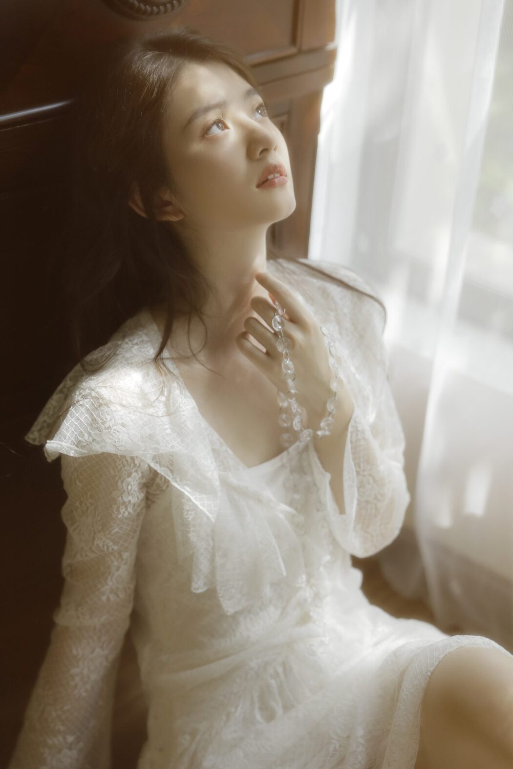 YiTuYu艺图语 Vol.3668 Zai Bai Chen San Yuan